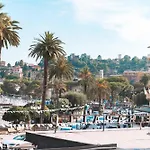 Luxury Seafront Promenade *